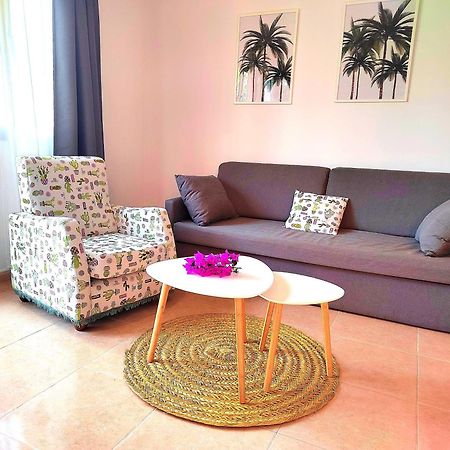 Tamarindo 28, Pool Front,Free Wifi Apartment Corralejo Bagian luar foto